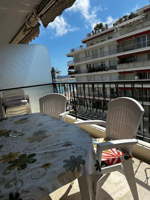 Residence Mona Lisa Bord De Mer Menton Exterior foto