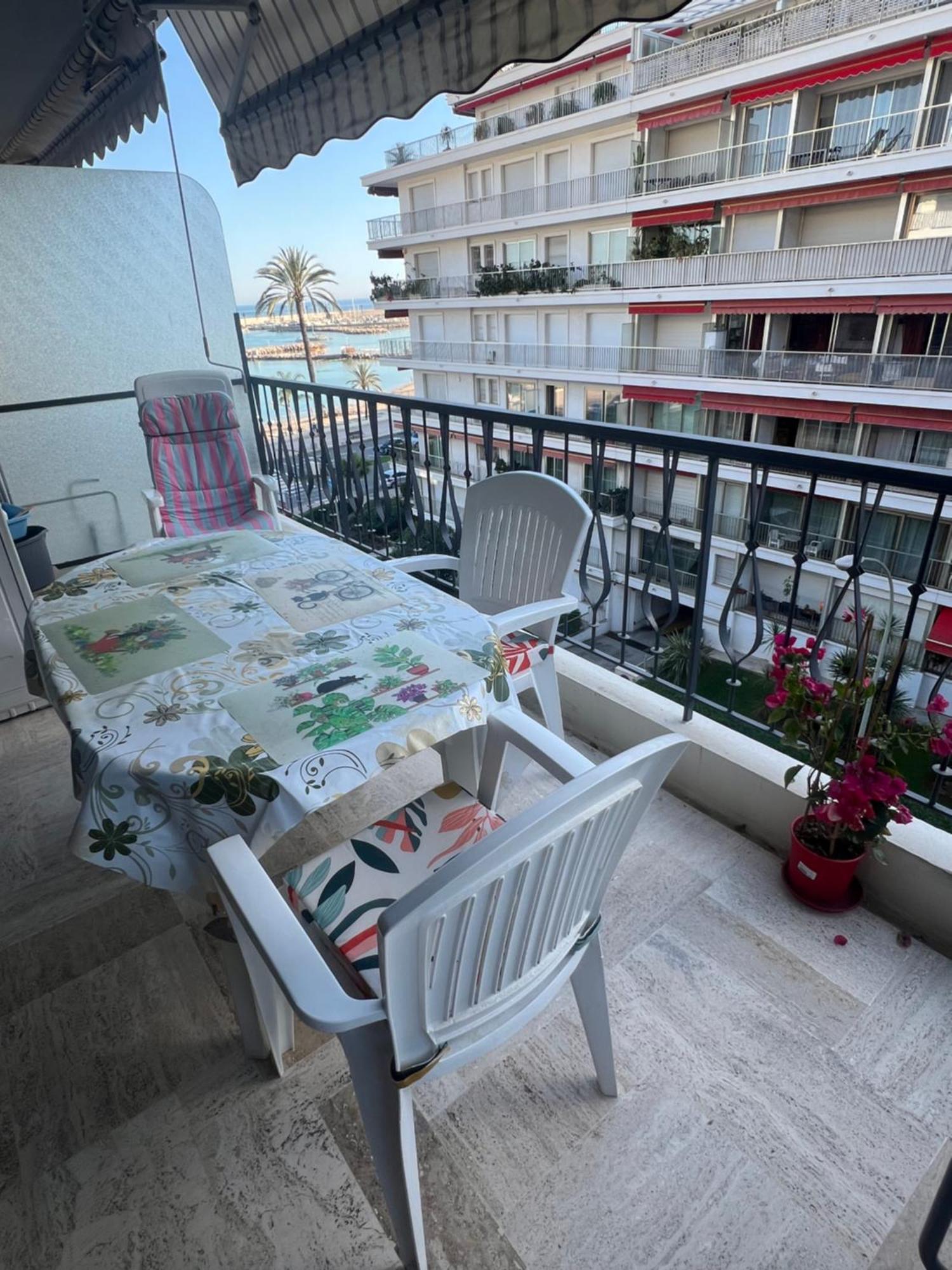 Residence Mona Lisa Bord De Mer Menton Exterior foto